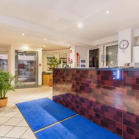 Madison Am Dom מלון קלן