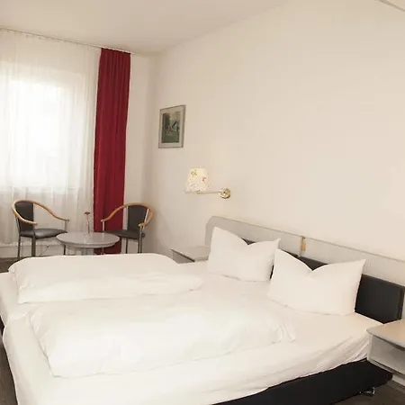 Madison Am Dom Hotel 2*