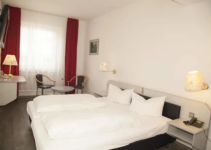 Madison Am Dom Hotel 2*