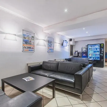 Madison Am Dom Otel 2*