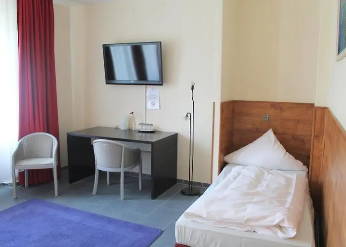 Madison Am Dom Köln