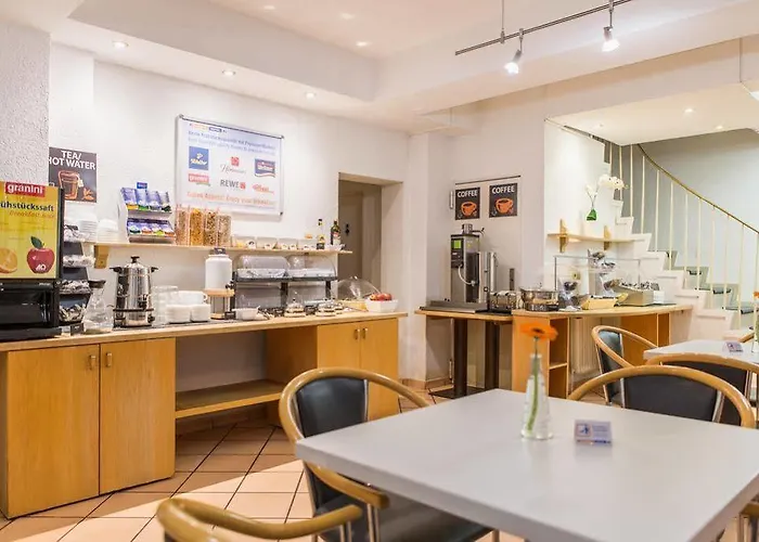 Madison Am Dom Otel Köln