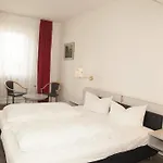 Madison Am Dom Hotel 2*