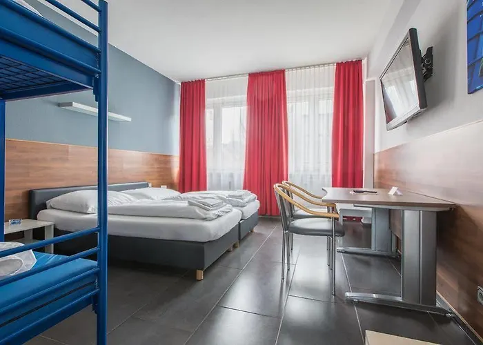 Madison Am Dom Hotel 2*